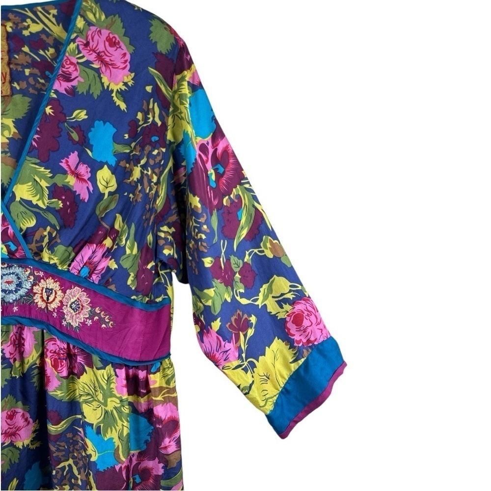 Johnny Was Embroidered Silk Tunic Dress Blue Pink Floral Size Large - Picture 3 of 13